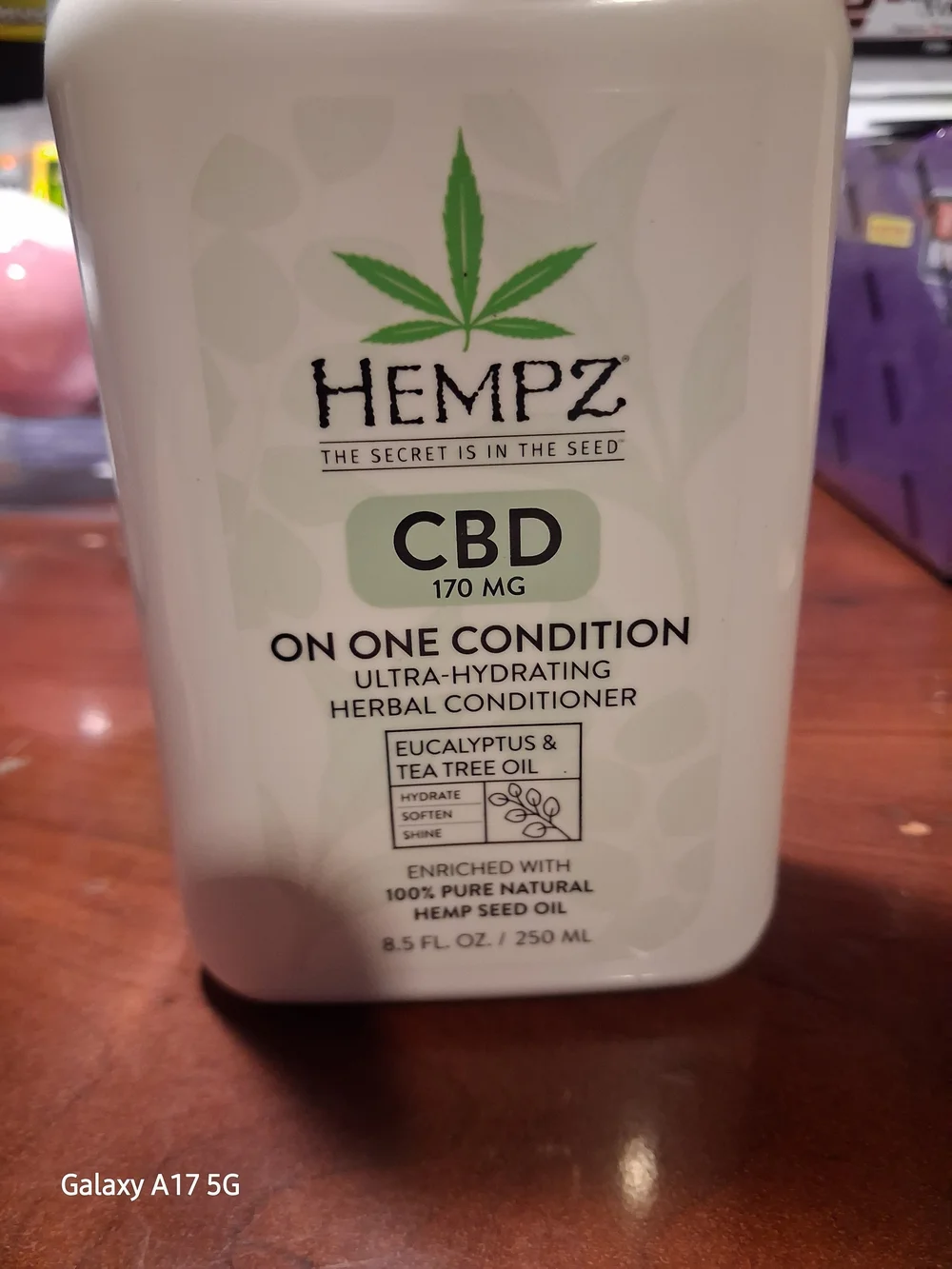 5 Pc Hempz CBD Hydrating Herbal Bath & Body Set in Pink and White